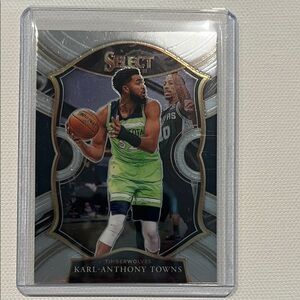 2020-21 Karl-Anthony Towns Panini Select Concourse Silver Prizm #36